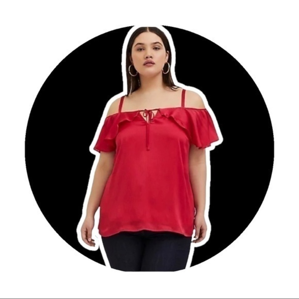 TORRID FUCHSIA PINK TEXTURED CHIFFON COLD SHOULDER TOP - Picture 2 of 7